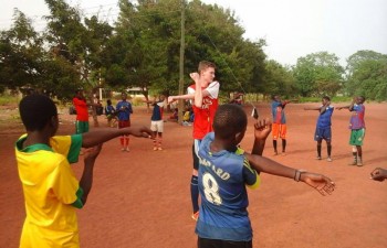 Sports coaching in Ghana with volunteering solutions