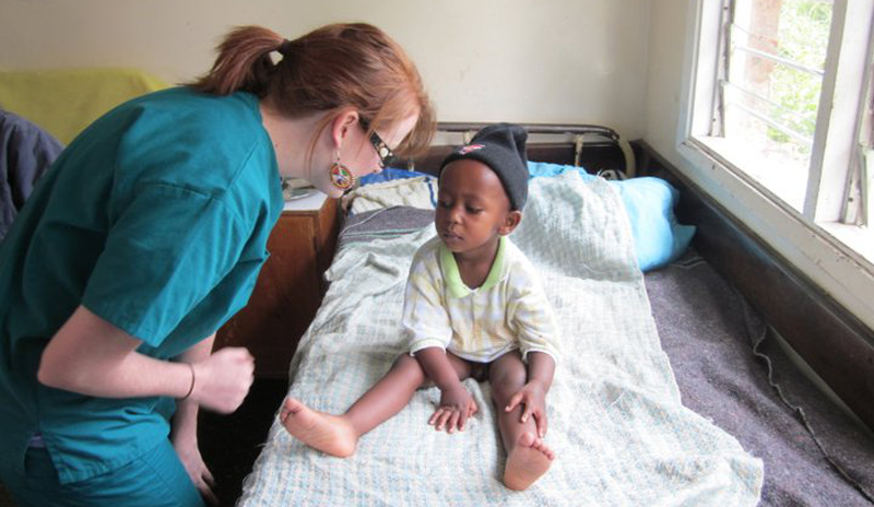 healthcare-work-in-Kenya-volunteering